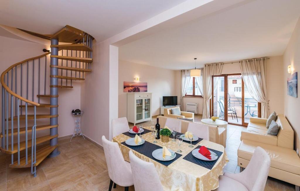 Port Adria Apartments Каменари Экстерьер фото
