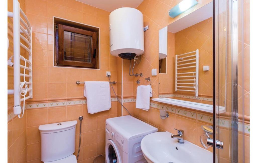Port Adria Apartments Каменари Экстерьер фото