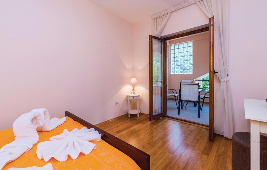 Port Adria Apartments Каменари Экстерьер фото